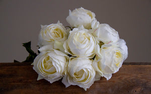 Witte rozen (kunstbloemen) - per 3, 6 of 12 stuks